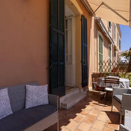 Paradise Corner By Interhome Latte