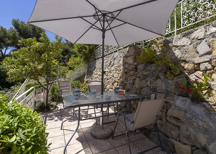 Paradise Corner By Interhome Latte